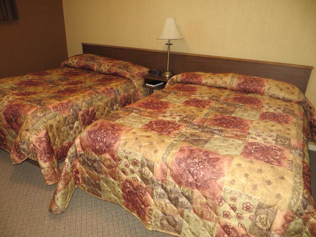 Harrison Village Motel Harrison Hot Springs Oda fotoğraf